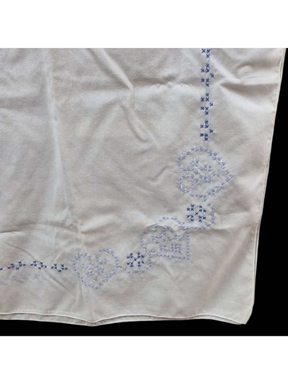 Vintage Hand Embroidered White Tablecloth Blue Cross-Stitch Heart Floral Cotton - Picture 14 of 14